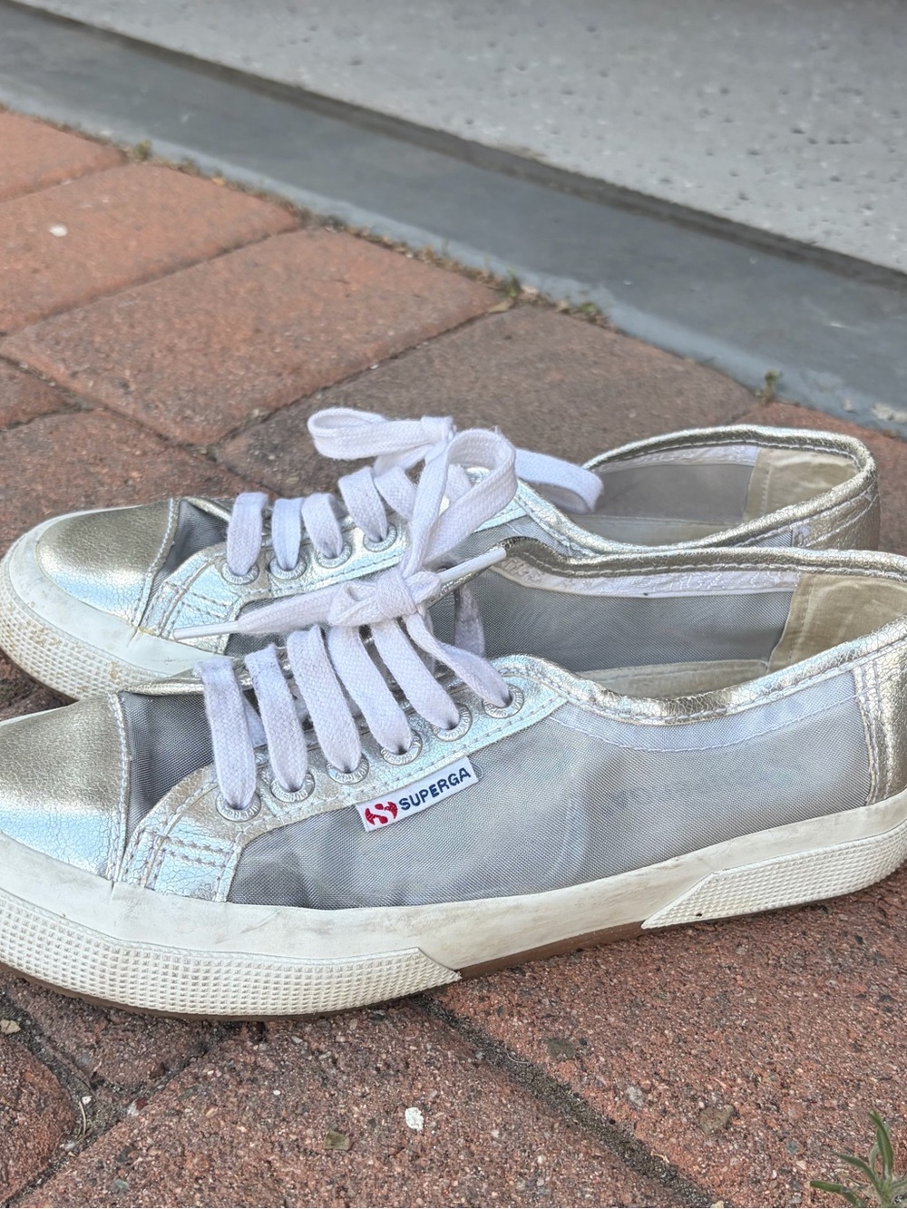 Superga Women's Silver Metallic & White Low-Top Sneakers